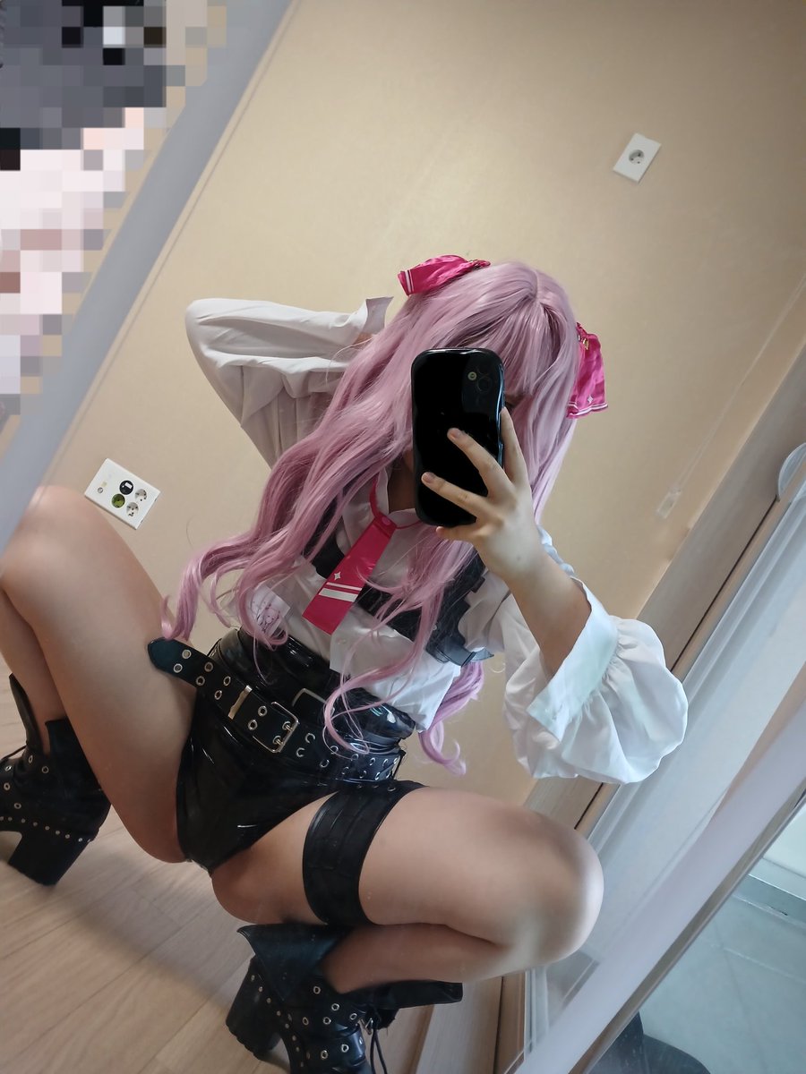 Purity_cos's tweet photo. #NIKKEcosplay #NIKKE https://t.co/24XpxZtV5z