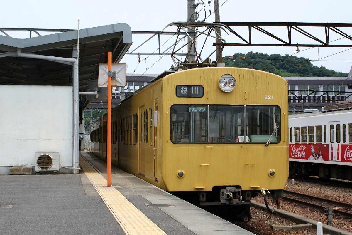 令和8年2月1日という事で近江鉄道820系821F
未公開画像多めに821Fの画像を4枚
4枚目は幕回し中に撮影した「桜川」表示