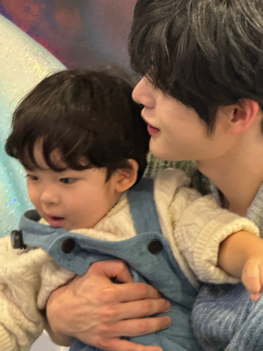 uing1214's tweet photo. 결혼통온다.. https://t.co/heoZSHsafA