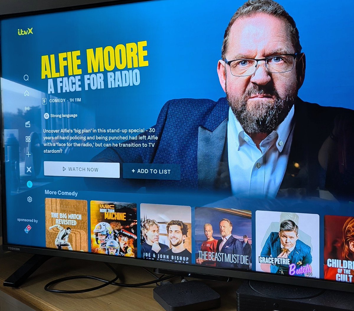 leepiper66's tweet photo. For any of my 'job' mates ITVX has just added 'A Face For Radio' Live Gig from @alfiemoore (BBC Radio 4 "It's A Fair Cop") fame. A former Sgt with Humberside Police force for 20 years before turning to stand up comedy. I'm going to see his latest tour next Sat a very funny guy. https://t.co/CMN4wiPy0h
