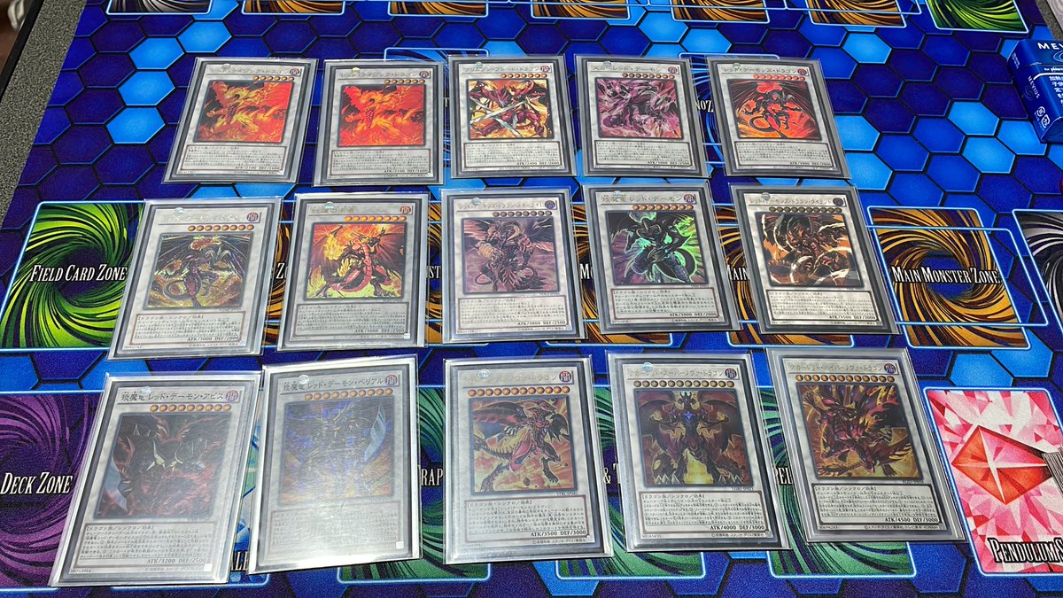 0kk03744725287c's tweet photo. レッドデーモンズ系だけでEX埋めたい派 https://t.co/B5jgBh8gaB