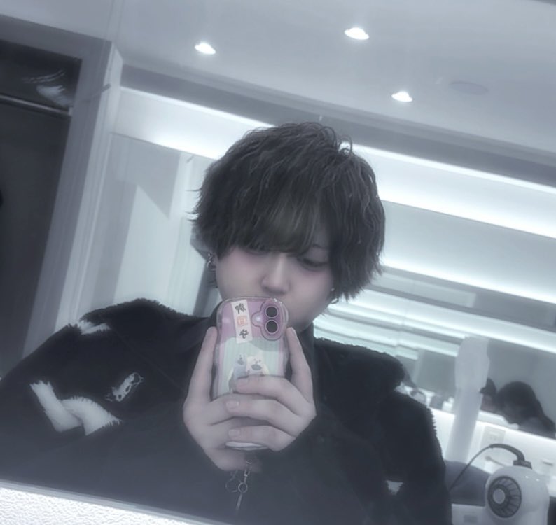 2luv_les's tweet photo. #自撮り界隈
俺でいいじゃん(自惚れ) https://t.co/GAKJkOcJli