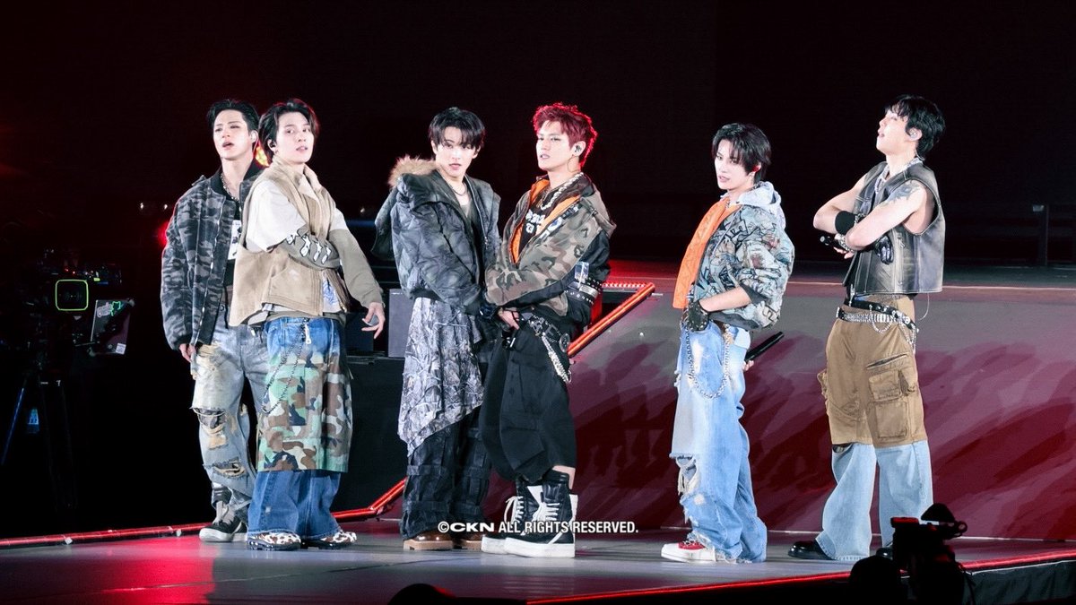 coolkidnight tweet media