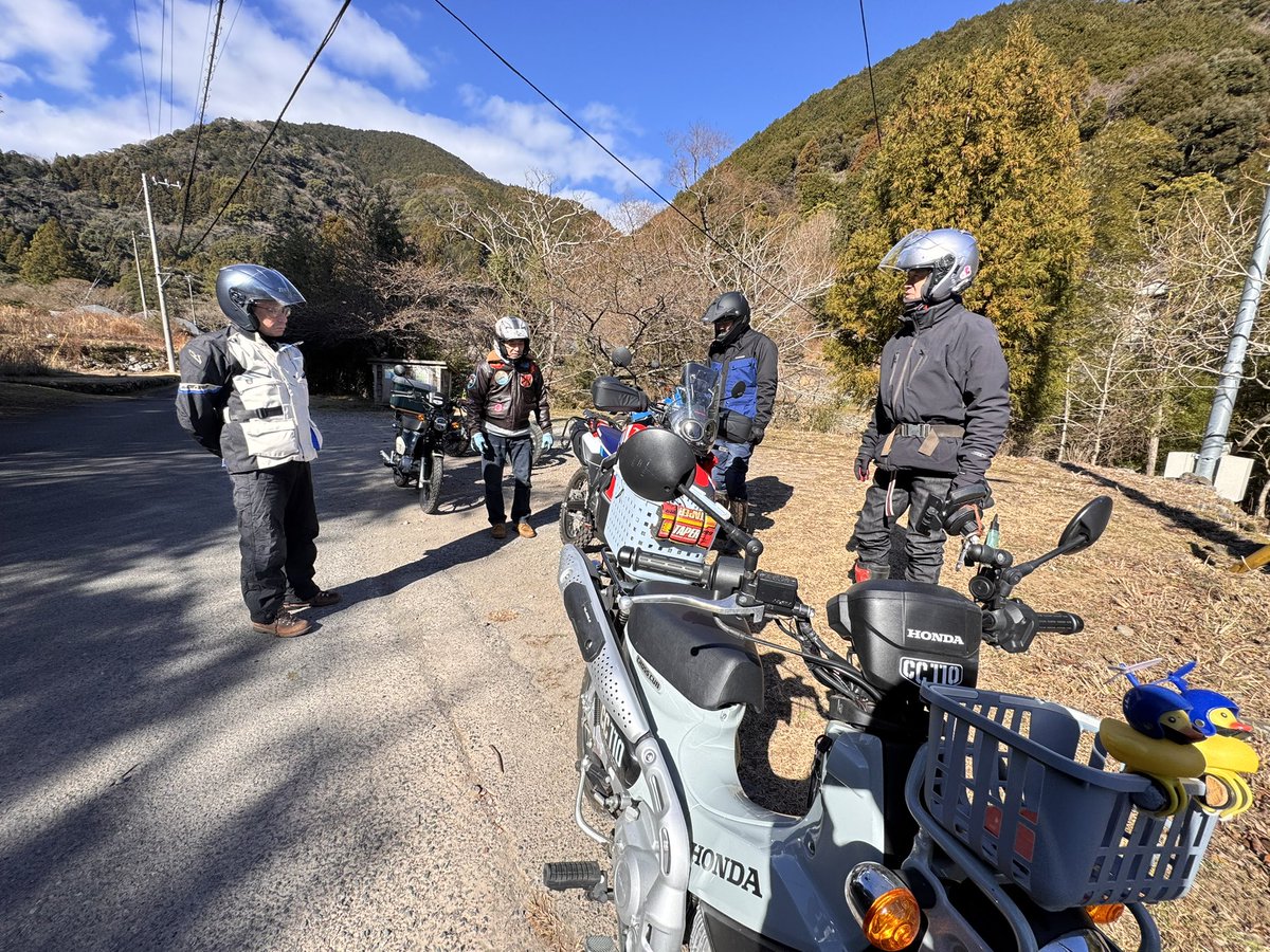 ADV3156's tweet photo. いつものバイク仲間が民泊ねぎやに集合しました。
二日間みんなでプチツーリングを楽しみました〜
ありがたい事です。

クルマやバイク関係
https://t.co/hDR53GABKy
https://t.co/hPkzmFkRK3
ねぎやの紹介や約款など
https://t.co/QOuWPldbUH
https://t.co/VUEmjijkas https://t.co/47DJFS6QLm