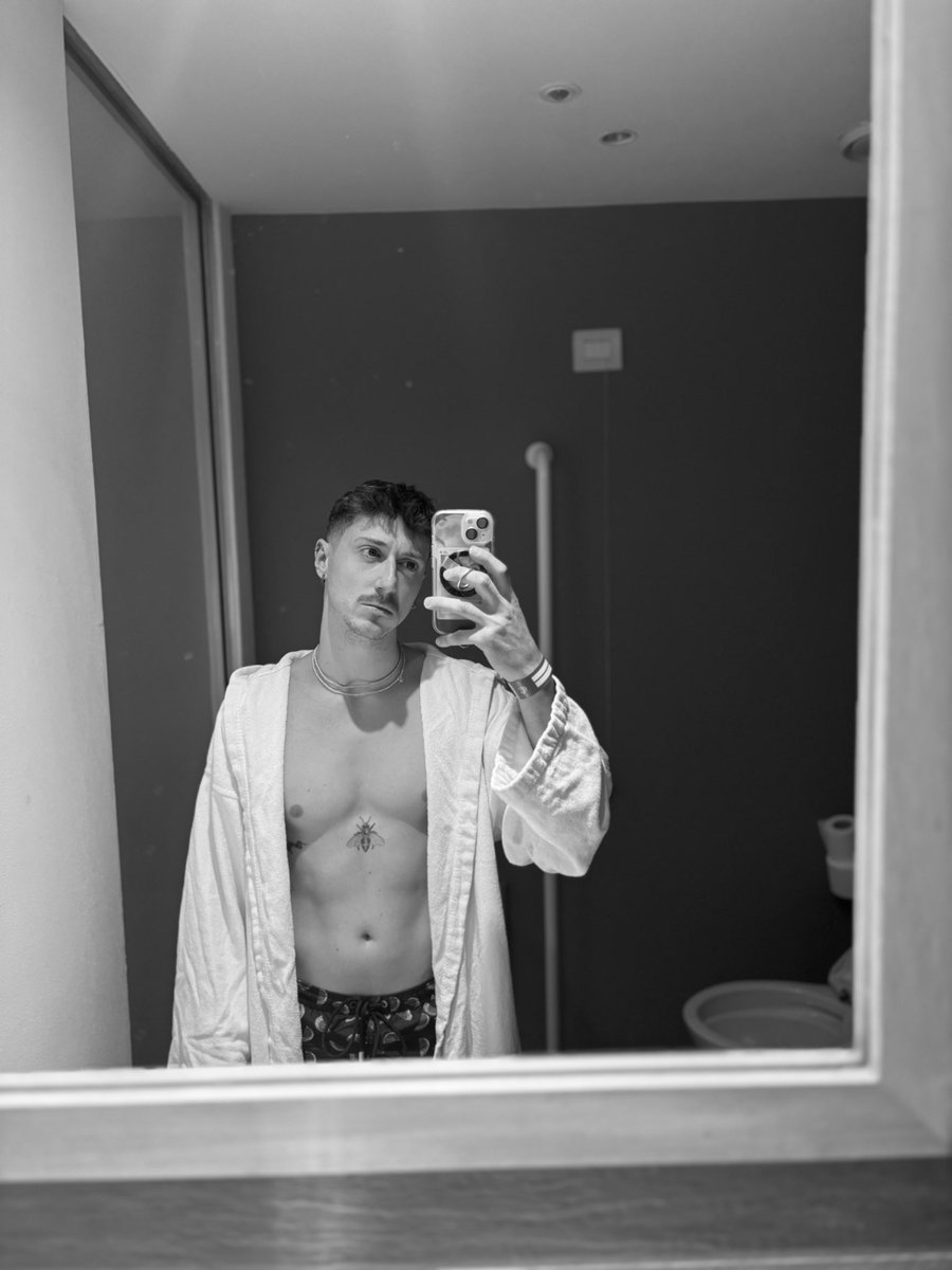 StefMaffeis's tweet photo. Relax 🧖🏻‍♂️ #qcterme #tb https://t.co/hdTeLxYD33