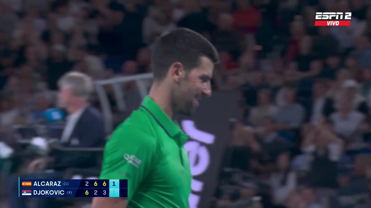 ¡RESISTE NOLE! 👏

Djokovic salvó SEIS break points en el cuarto set y todo está 1-1.

📺 Mirá el #AO26 en el Plan Premium de Disney Plus.