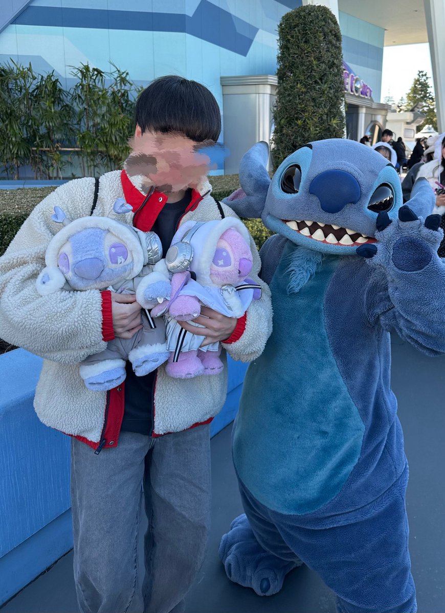 ミッキーにキスしてって言ったら
濃厚なキスしてくれて最高だった🔞