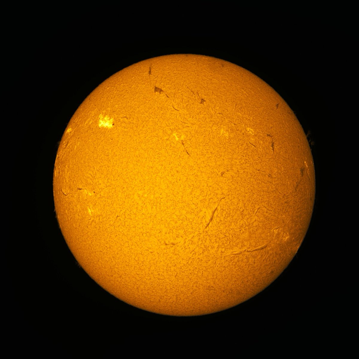 Hα #Sun today and #Jupiter this evening ⏱️ Feb 01, 2026 13:27