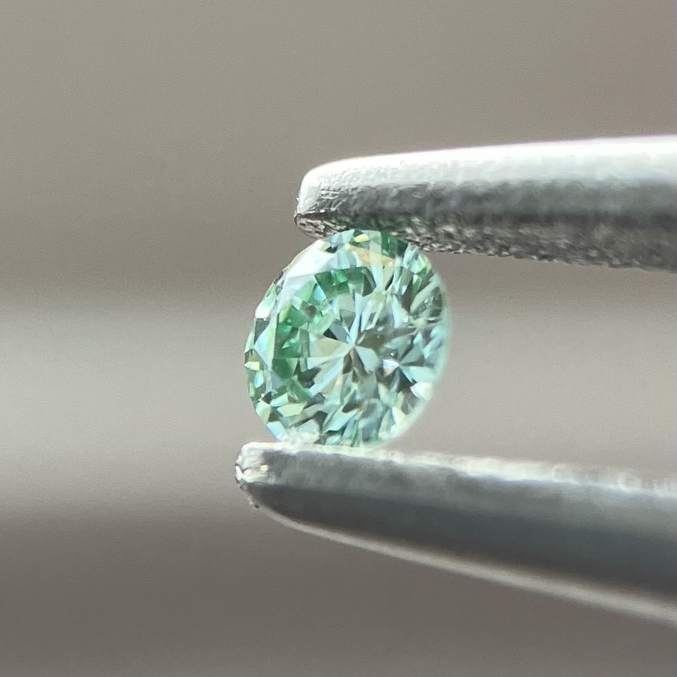 RECEPTION_Jewel's tweet photo. Fancy Bluish Green (GIA)
近日発売予定です🗓️
#グリーンダイヤモンド https://t.co/Rr7WqzM2fq