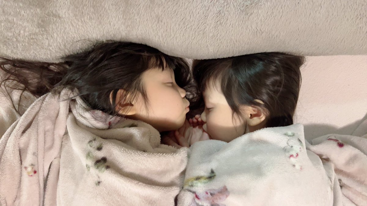 2/18は、ふぅちゃんの4歳のお誕生日。
いつも我慢させてばっかりだから、お誕生日はとびっきりの笑顔にさせてあげたいな。