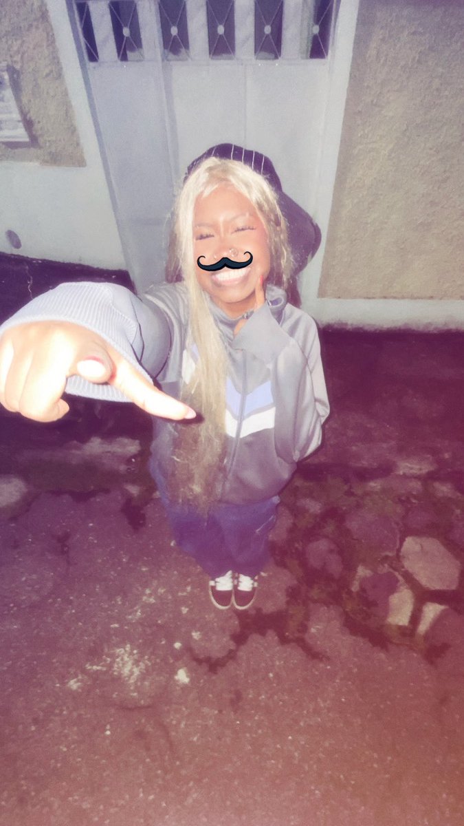 acho tudo quando tiraram foto espontânea minha