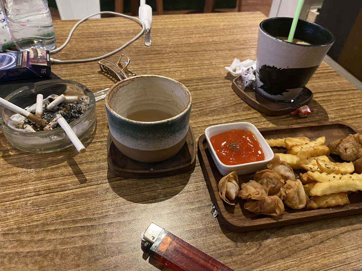 #MakeItMaxine tweet media