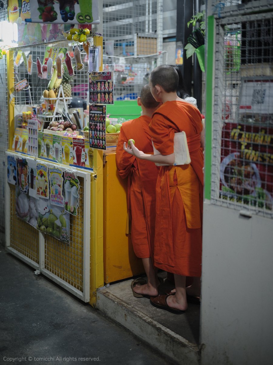 tomicchi1293's tweet photo. Bangkok,Thailand
FUJIFILM GFX100SII GF55mm F1.7
#WatPaknam https://t.co/Zk3oD5Dxxa