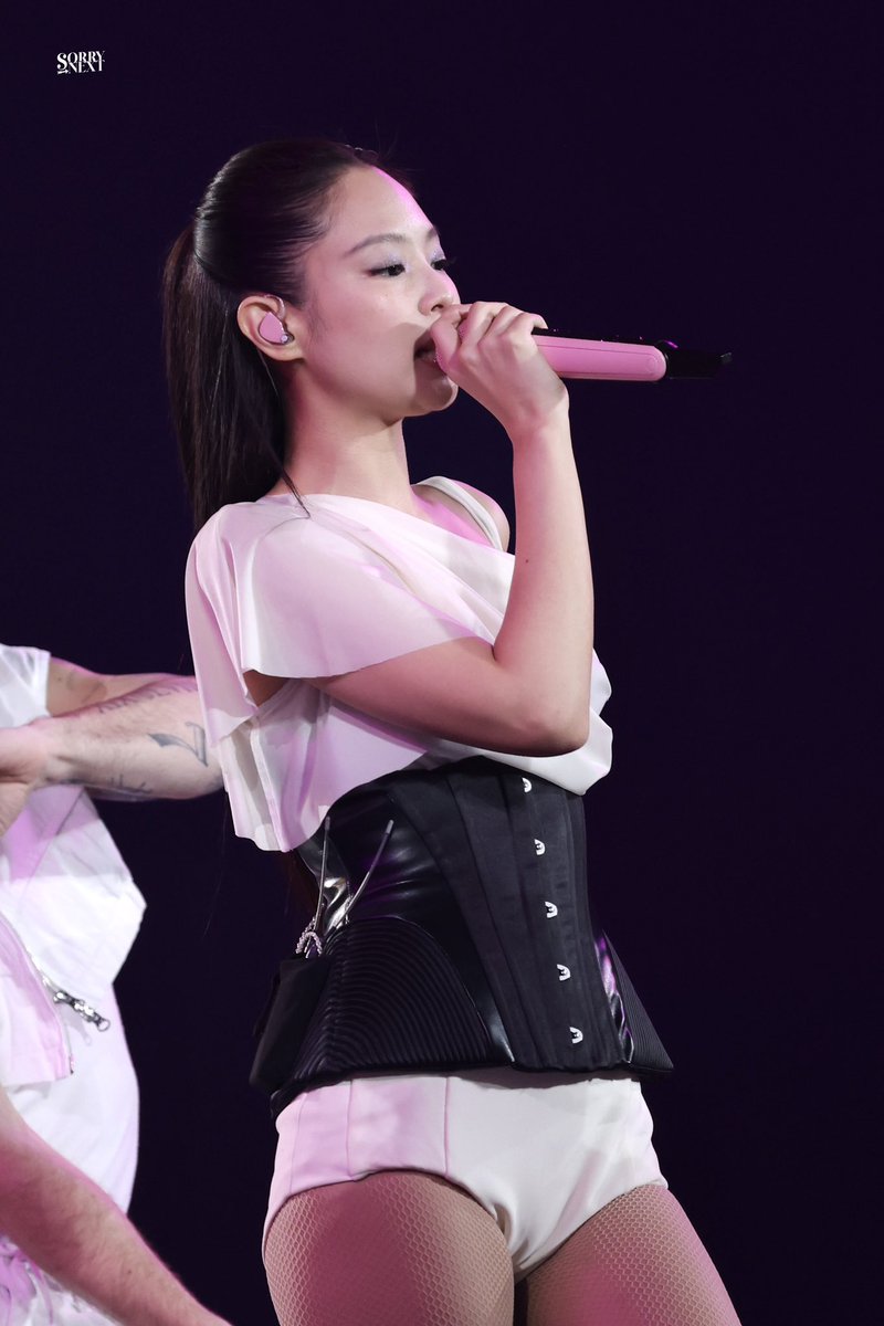 5ORRYN3XT's tweet photo. 260125 Jennie Blackpink Deadline in Hong Kong D-2

#JENNIE #김제니 #BLACKPINK #BLACKPINK_WORLDTOUR2025 #BLACKPINK_DEADLINE_IN_HONGKONG https://t.co/Sw33MfVeEd