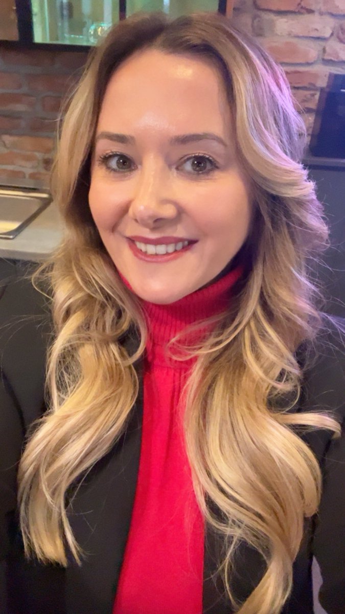 dilaraysegul's tweet image. Çalışmalara devam💫
#sencalkapımı #lübnan #set #setgünlükleri #Türkiye #Haftasonu #işlergüçler #mesai #iş