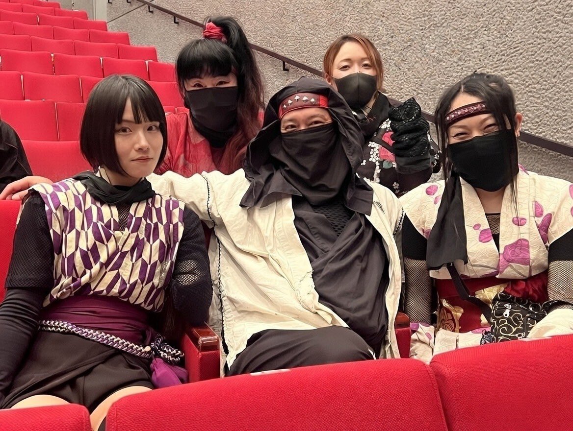 ジェラです 拙者の憧れの硬派な忍者白影さんが、こんなチャラい訳はないので、これ