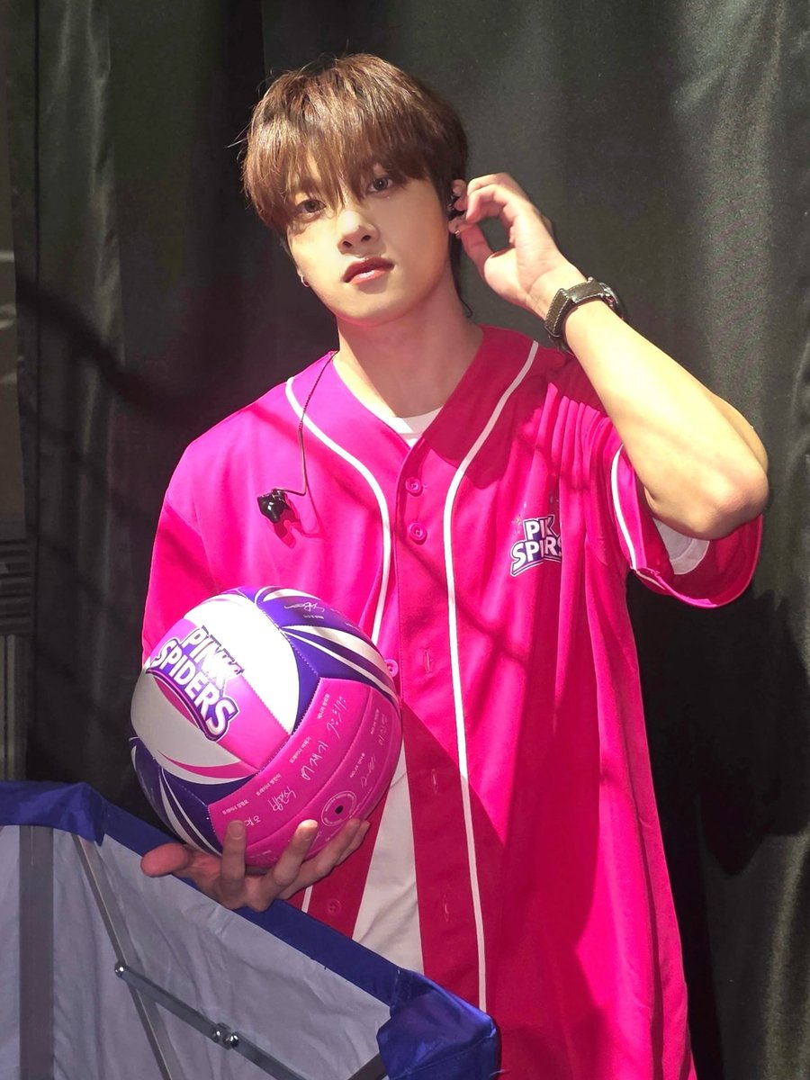 xikers_official's tweet photo. [#준민] 승요!
#xikers #싸이커스 https://t.co/4ljKYDgOHH