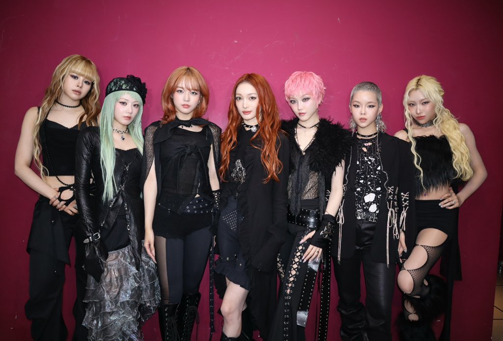 260131 🎶 𝓜𝓤𝓢𝓘𝓒 𝓒𝓞𝓡𝓔 🎶
어제는 다크 사이렌 XG🧜🎼🕯️🔒
HYPNOTIZE 막방 감사합니다🖤

#HYPNOTIZE
#XG
#XG_THECORE_核