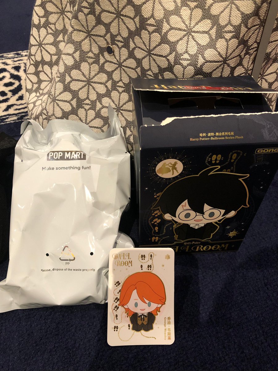 orchiess's tweet photo. wts popmart harry potter ballroom (george weasley) beli nya 250k boleh banget negoo

baru dibuka box nya aja 
bisa req CO by oyen🍊

📍dom bandung

#popmart #harrypotter #georgewasley #wts #wtb #blindbox #zonauang #zonajajan️️ #bandung https://t.co/0qG7Jy0sYC