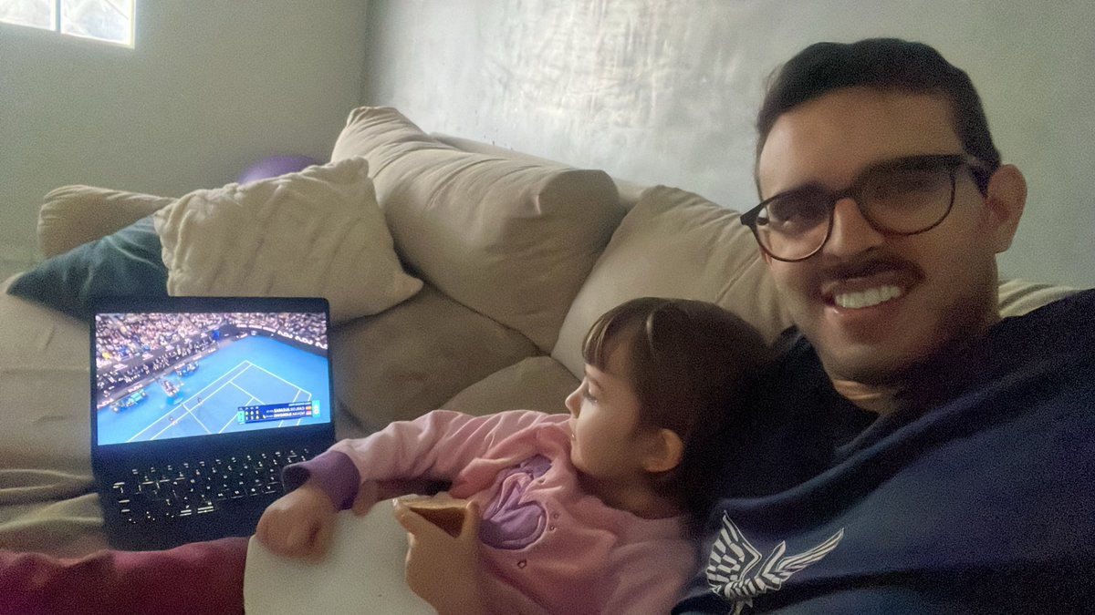 fonteinveste's tweet photo. Um salve pra minha futura tenista torcendo 🤞🏽 
Olívia Valente 
#AustralianOpenNaESPN https://t.co/TcC3fRZwpZ