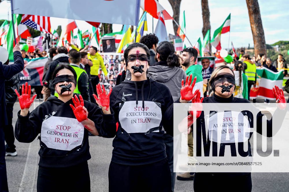 stefanomontesi's tweet photo. Demonstration against Islamic Republic of Iran
 January 31, 2026 in Rome, Italy. (Photo by Stefano Montesi)
 #leica_photos  #IMAGO  #LeicaWitness  #Iran   #RezaCyrusPahlavi https://t.co/dZAiPcK0G0