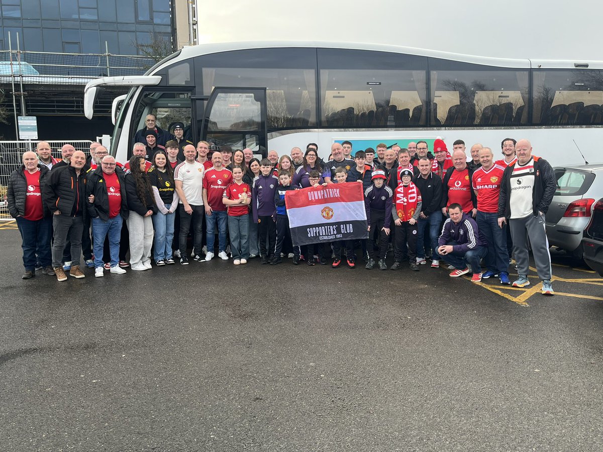 DownpatrickMUSC's tweet photo. On our way 🇾🇪🇾🇪Come on United 🇾🇪🇾🇪 https://t.co/22VCwogbsc