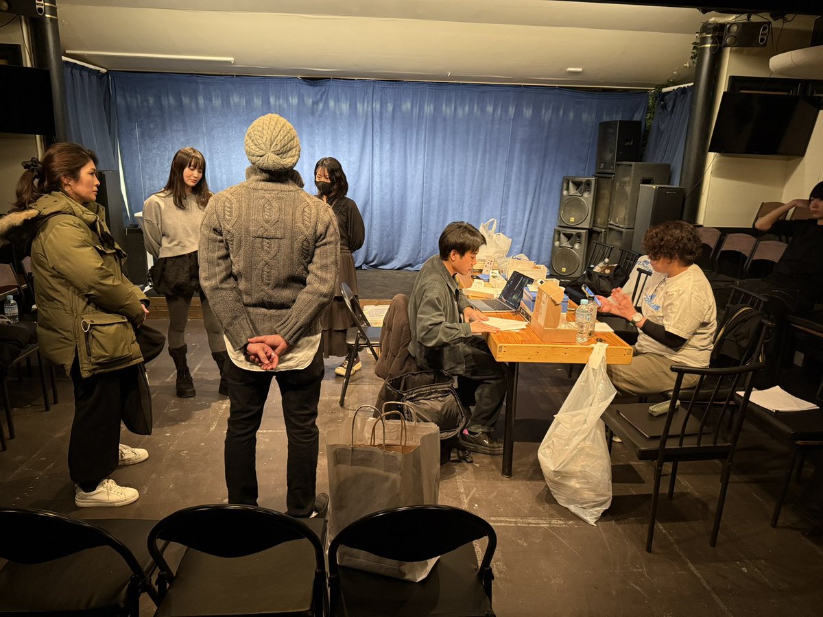 劇団サイエンスフィクション眼鏡「二人芝居」無事に千秋楽を終えることができました！

今日の昼の部は交通の乱れで来られなかった皆様がいらっしゃいましたが、またお会いできる日を楽しみにしています。