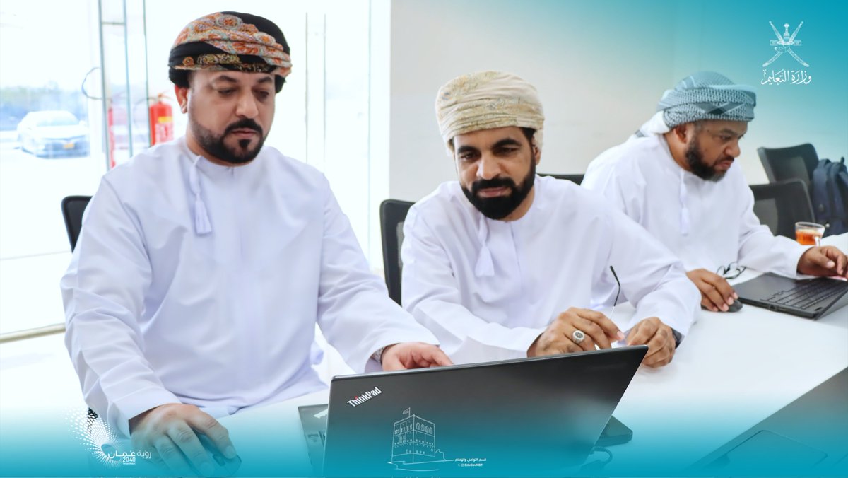 EduGovNBT's tweet photo. بدأ التقييم الأولي لأفكار ومشاريع الفرق الطلابية المشاركة في #هاكاثون_الإبتكار_المهني_والتقني. حيث بلغ عدد الفرق المشاركة: ٨٨٠ فريقًا من ٩٧ مدرسة، فيما بلغ عدد الطلبة الإجمالي: ٣٠٥٧ طالب وطالبة، متوزعين على ٩ مسارات في ٤٥ مجالا.
#فعاليات_تعليمية_شمال_الباطنة https://t.co/VsSz9dnAWk