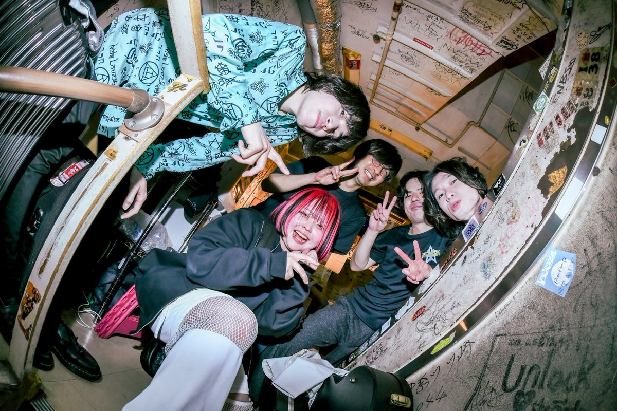 unste_x's tweet photo. 1.31渋谷eggman oneman Live
blaze the trail

M1 theme park 
M2 月花美人
M3 Stormy sea under the sun
M4 Break down 
M5 deep forest 
M6 Dawn light
M7 session 1
M8 holiday
M9 gift 
M10 Mascarade Hors du Temps 
M11 session 2
M12 victory 0131 ver
M13 avant-garde 
enc.
M14 Story begins https://t.co/bXVy1JhLjL