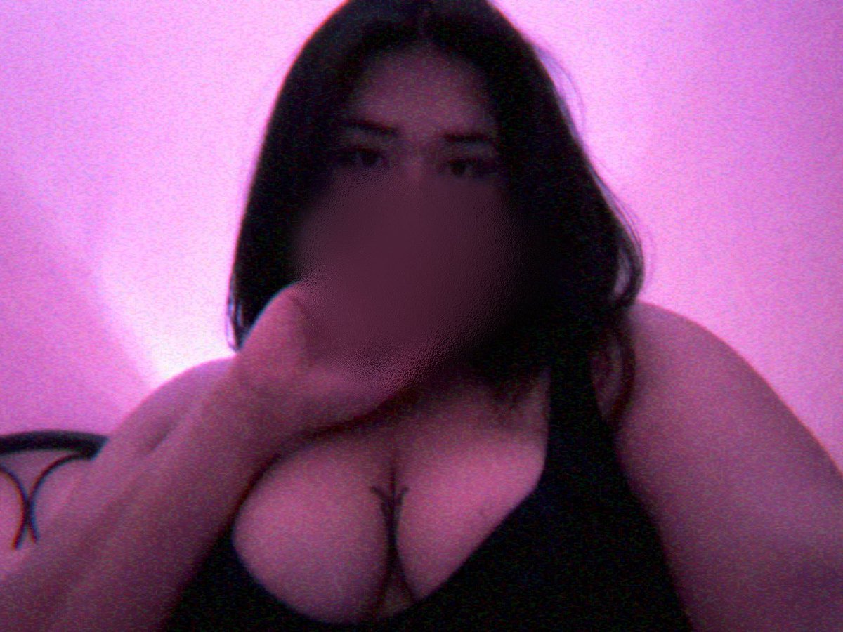 chloe 🎀 tweet media