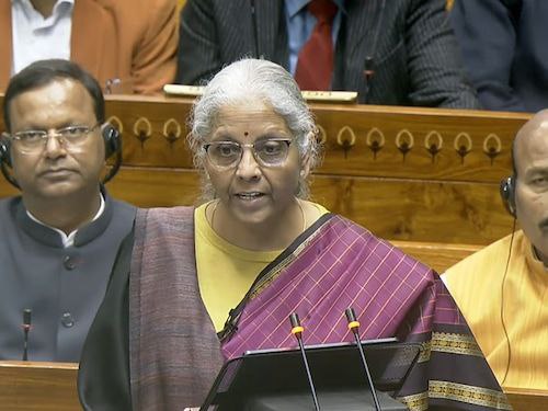🔥 Union Budget 2026 में क्रिप्टो के लिए: ZERO चेंज!
स्पीच में crypto, VDA या digital assets का कोई जिक्र नहीं।
30% टैक्स + 1% TDS + लॉस सेट-ऑफ नहीं – सब पुराना ही रहा।

→ इंडस्ट्री डिसअपॉइंटेड, अनिश्चितता बनी रहेगी 😔
#CryptoIndia #Budget2026