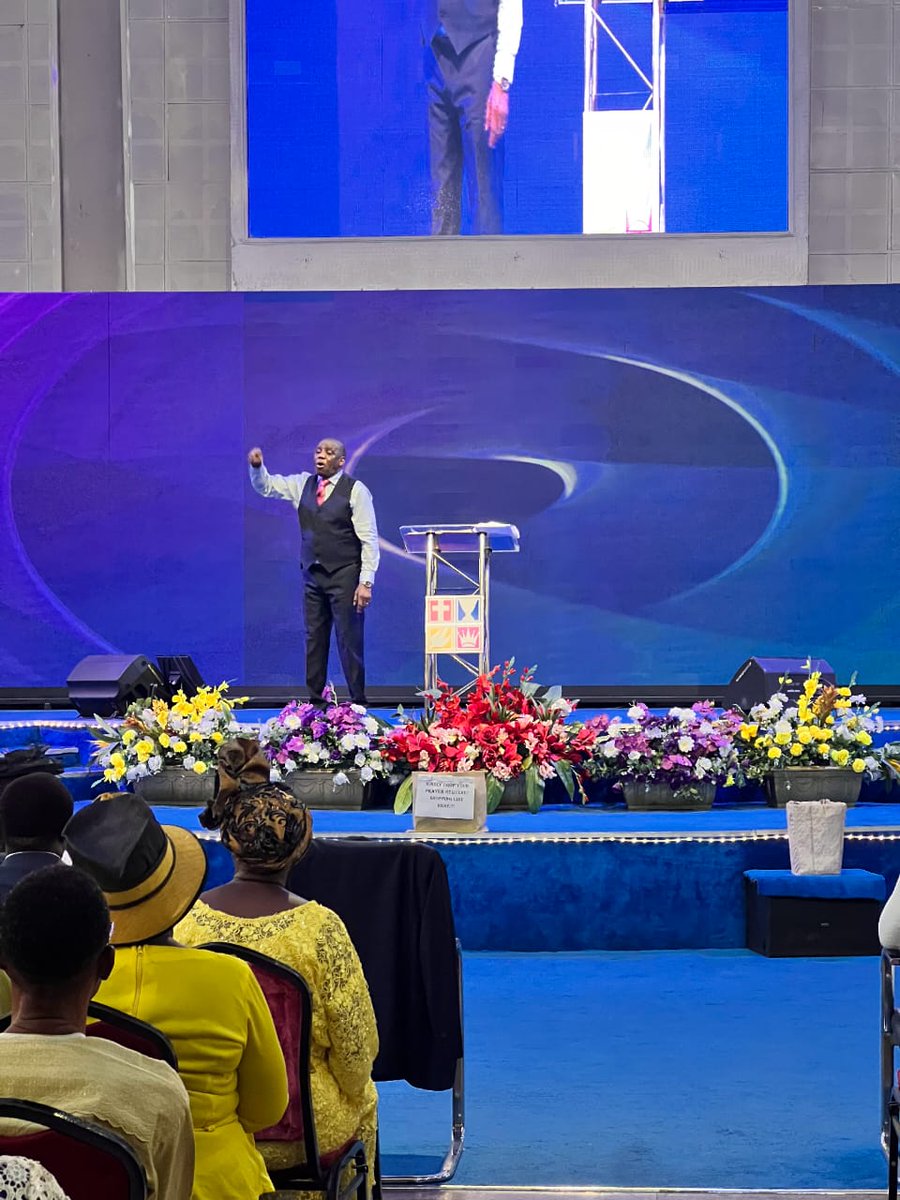 AbayomiAgbomire's tweet photo. 1st Sunday in February
@FoursquareYaba
Rev Dr. @SamAboyeji General Overseer @FoursquareNigr
Topic: Envisioning Greater Exploits in the Decade of Soaring.
#feburary https://t.co/tjK2lLiv1m