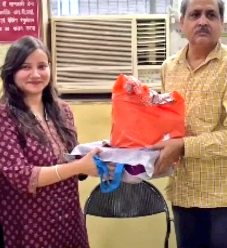 जिस नौकरी को लोग Final Destination कहते हैं उसी से 29 साल की Vani ने बाहर निकलने का रास्ता चुना!

PNB की 'Probationary Officer' Salary थी Status था Society का Approval भी था लेकिन जो नहीं था, वो था सुकून

Daily pressure, endless workload और एक ऐसा system जहाँ थक जाना कमजोरी समझा