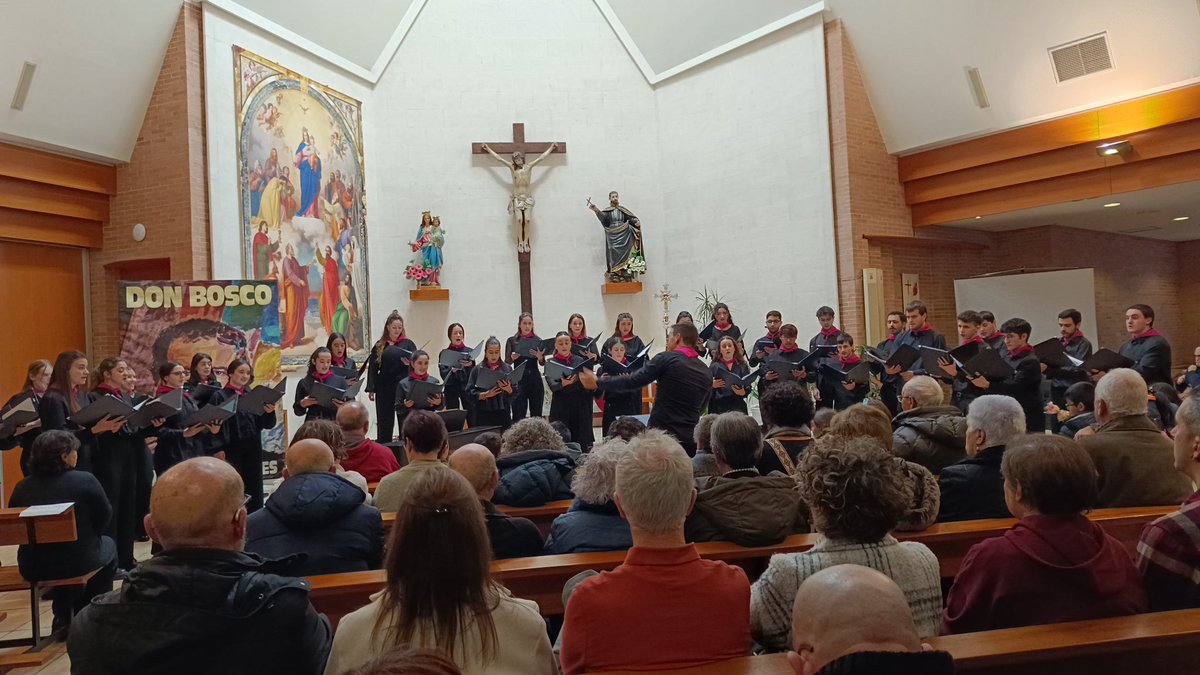 Arabako Gazte Abesbatza nos emociona con su concierto en el marco de la fiesta de #DonBosco