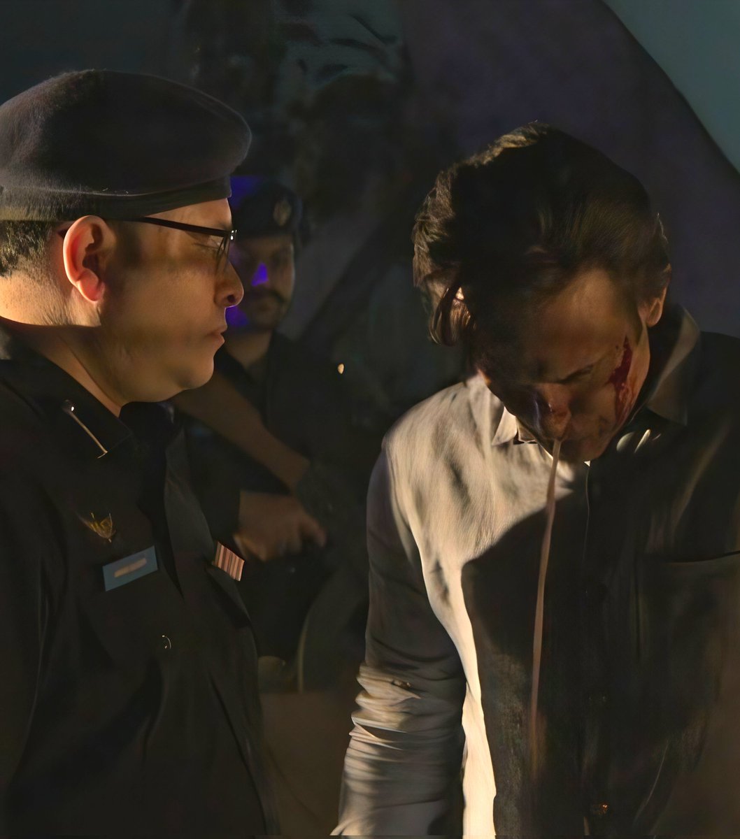 Neeche Se Topper tweet media