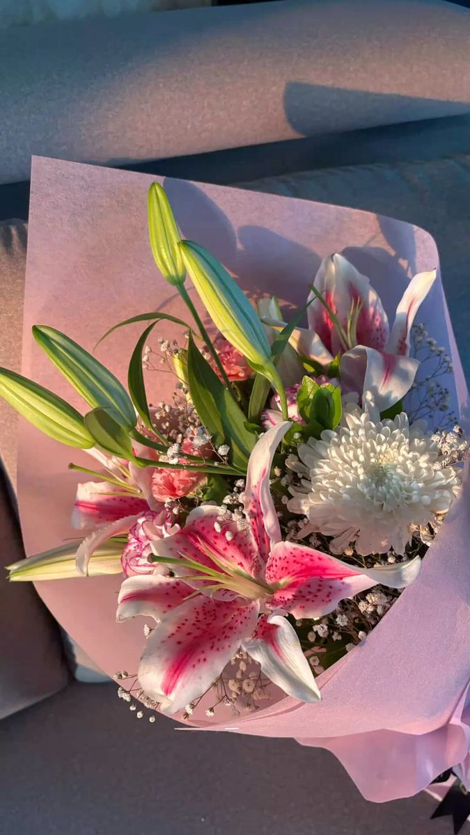 bloomifyyy's tweet image. 