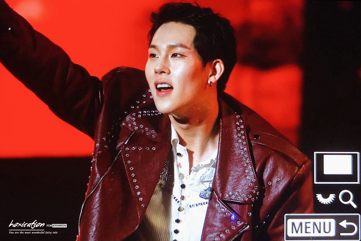 허시케이션 tweet media