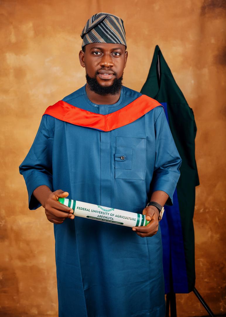 tailor_ace's tweet photo. If life is a ride I'll take the front seat Let the most high drive he can't go wrong.. #Grateful
#FUNAAB33rdConvocation https://t.co/fyuB8Xgt7G