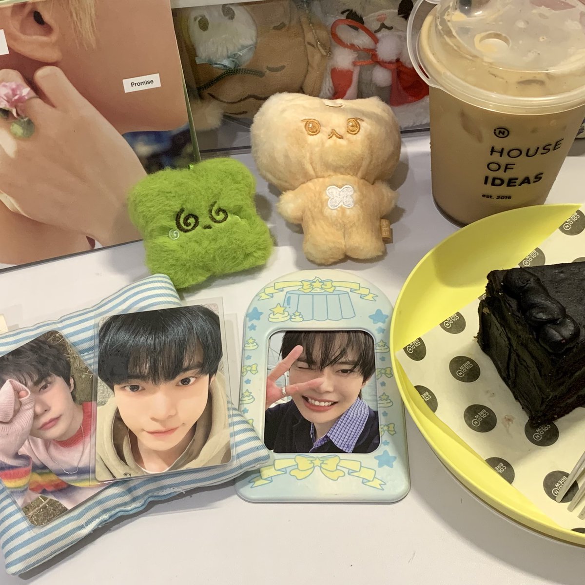 댠 ໒꒱ tweet media