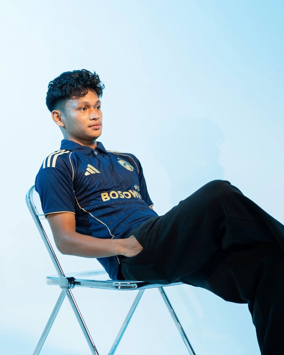 Footy_ShirtNews's tweet image. PSM Makassar🇮🇩 

2025-26 Special Kit by Adidas

#KitNews