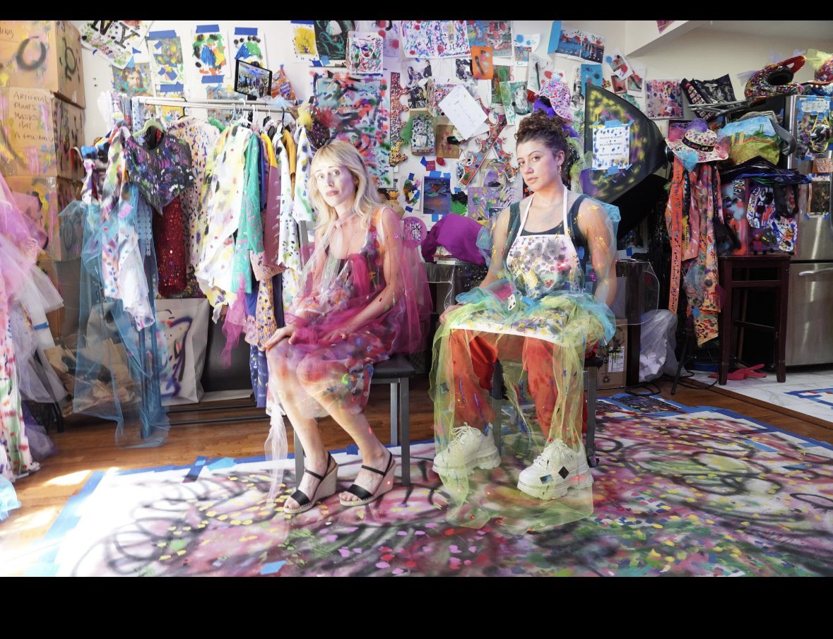 TheIsraelShow's tweet image. #sitting