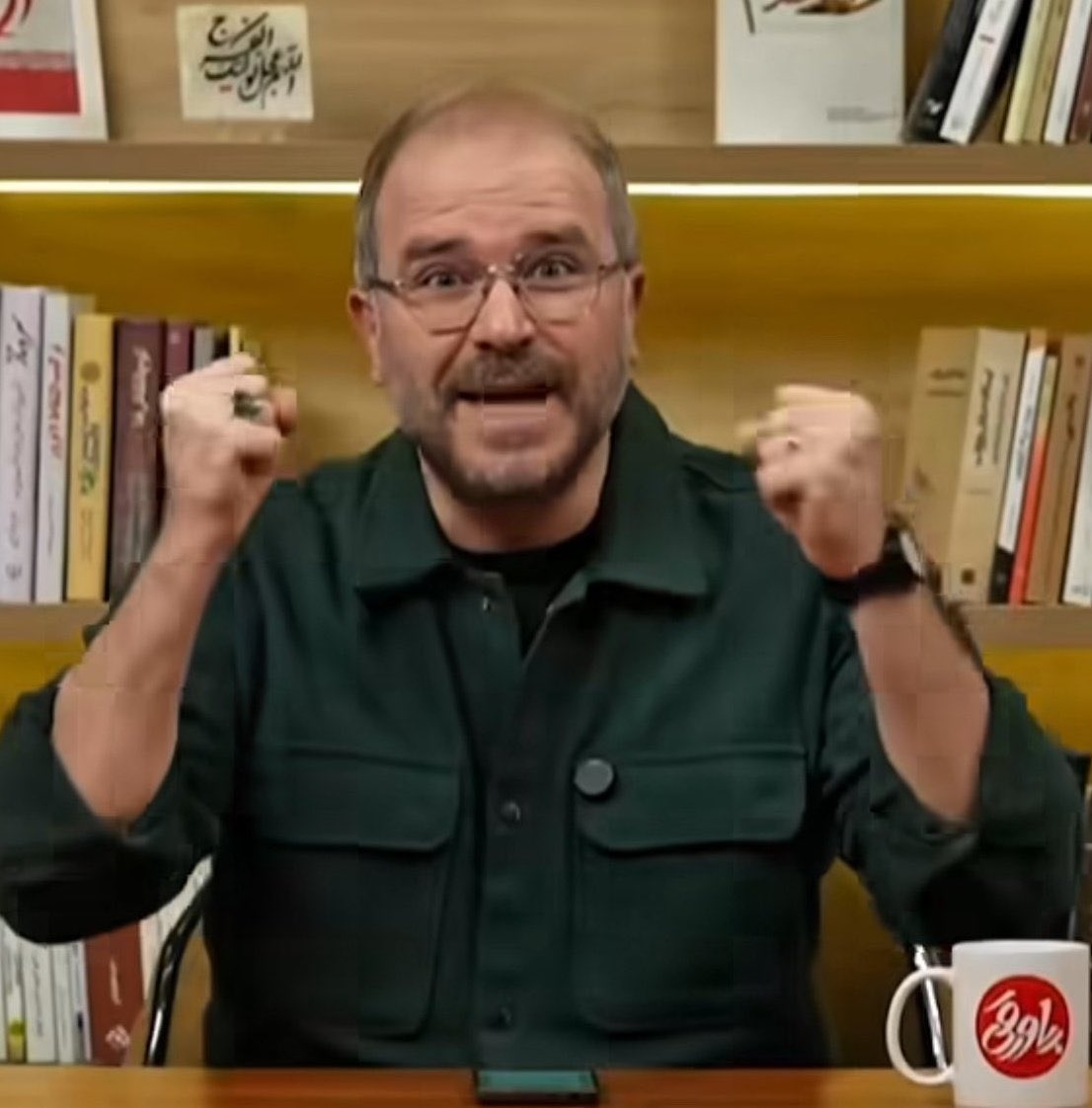 Amirrzvp's tweet image. مادراتون که یکیه
بگردین دنبال پدراتون