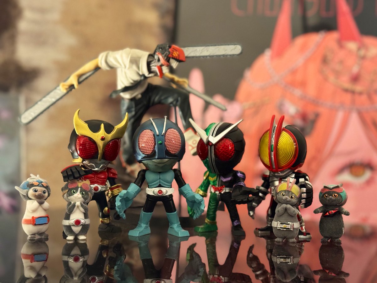 teshimayu3's tweet photo. 仮面ライダー
POWER KNUCKLE  by TOUMAガチャ

ファイズが被ってしまい、クウガが出なかったんですけど、近所にまさかの交換してくだ��る方がいてコンプ！！
交換してくださりありがとうございました😭

ちょうど揃えてた仮面にゃいだーも添えて🐈パシャリ📷 https://t.co/uV4wAQ2utW