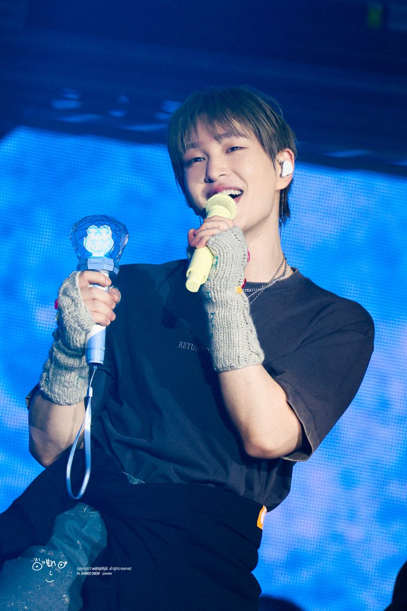 wldrlqhfrjdi's tweet image. 260201 pre.
2025-26 ONEW WORLD TOUR
[ONEW THE LIVE : PERCENT (%)] ENCORE CONCERT - DAY 2

#온유 #ONEW
#ONEW_THE_LIVE_PERCENT
#온유더라이브퍼센트