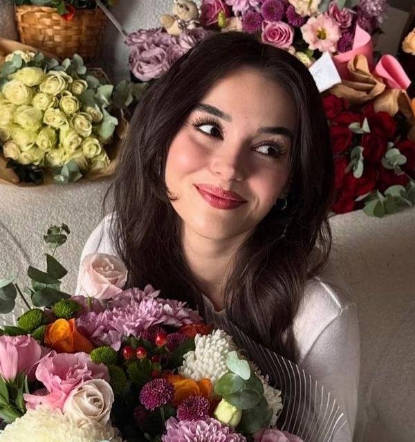 عمرها ماصارت اسهل احنا صرنا اقوى.