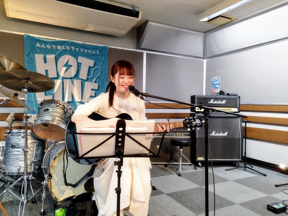 PapaMuming's tweet photo. 【#HOTLINE 2025-2026】 #島村楽器 郡山アティ店
爆あつ! 刺激を受けたら、変われそうな気がする。そういう自分を思い描いて、期待して、また前に進みたくなる そんな #音楽イベント

残り2回、2/14、2/15  その後は #OTONOBA に😃🎸
#SHUNKE  #TRUEZERO #弾き語り #中島蒼 #バンド #ウクレレ 🔥 https://t.co/eLamM509dX