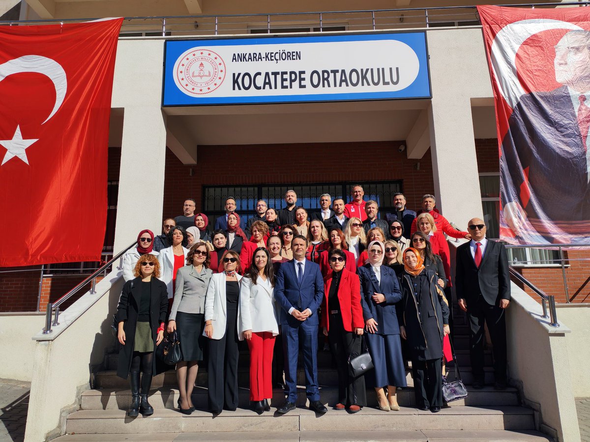 KocatepeOO's tweet photo. 2025-2026 Eğitim Öğretim Yılının ikinci Dönemine “Bayrak Sevgisi” Temasıyla Başlıyoruz.🇹🇷🇹🇷🇹🇷
@tcmeb @Yusuf__Tekin @mebtegm @MemAnkara @Murat4Kucukali @keciorenkymkm ⁦@KeciorenMEM⁩ https://t.co/hNV9Rn3L3p