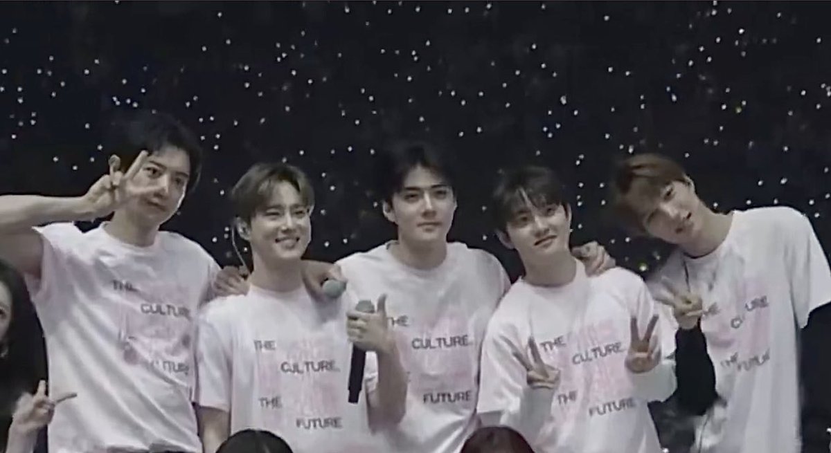 yu_myeon's tweet photo. 🤍🤍🤍🤍🤍 https://t.co/Nw2WQbksDZ
