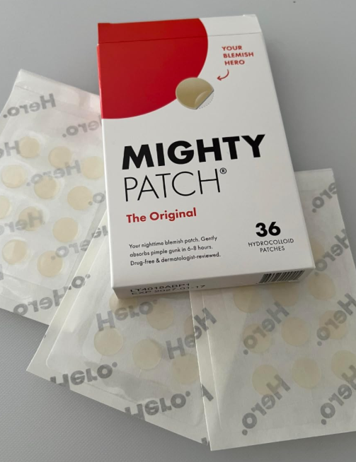 ItalyEstes's tweet photo. Best-seller on Amazon 🔥
Mighty Patch™ is a hydrocolloid acne patch that helps improve the look of pimples overnight ,no popping needed.
Works in 6–8 hours, stays on all night, and is gentle on all skin types.
👉 https://t.co/Qi22hTLr3c

#MightyPatch
#skincare 
#selfcare https://t.co/ep94NDq0J6