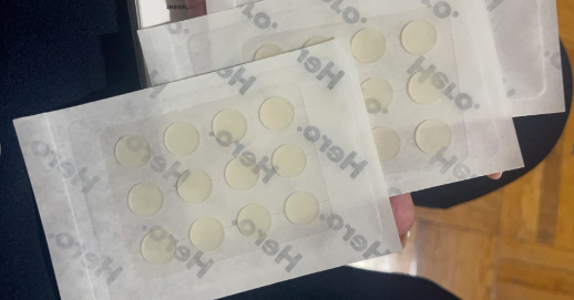 ItalyEstes's tweet photo. Best-seller on Amazon 🔥
Mighty Patch™ is a hydrocolloid acne patch that helps improve the look of pimples overnight ,no popping needed.
Works in 6–8 hours, stays on all night, and is gentle on all skin types.
👉 https://t.co/Qi22hTLr3c

#MightyPatch
#skincare 
#selfcare https://t.co/ep94NDq0J6